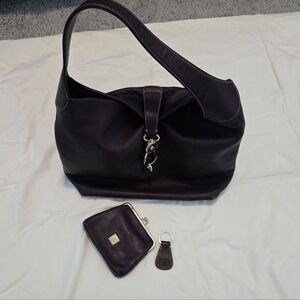 Dooney & Bourke Logo Lock Hobo pebble leather